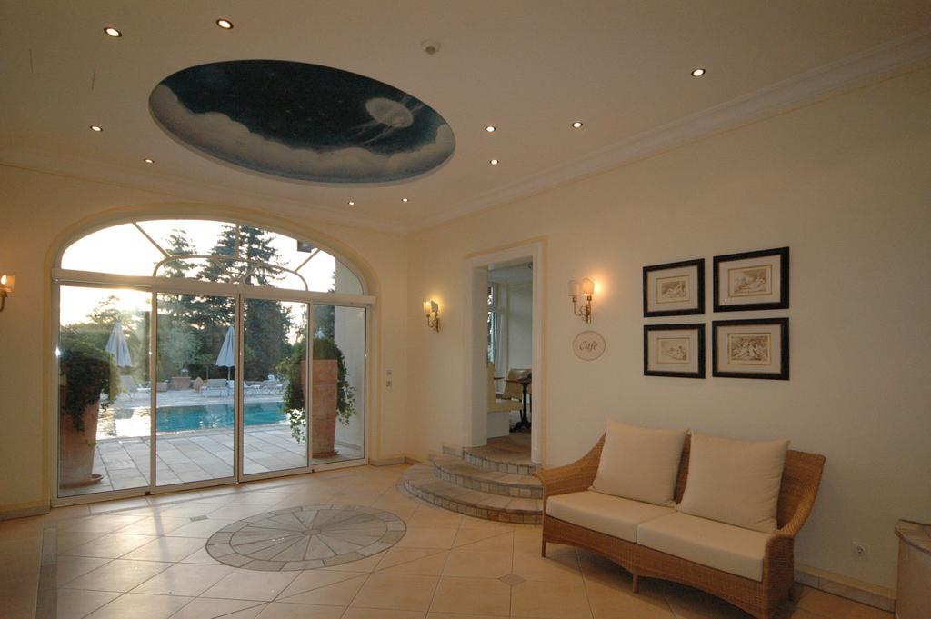 Thermenhotel Quellenhof باد فسينغ المظهر الخارجي الصورة