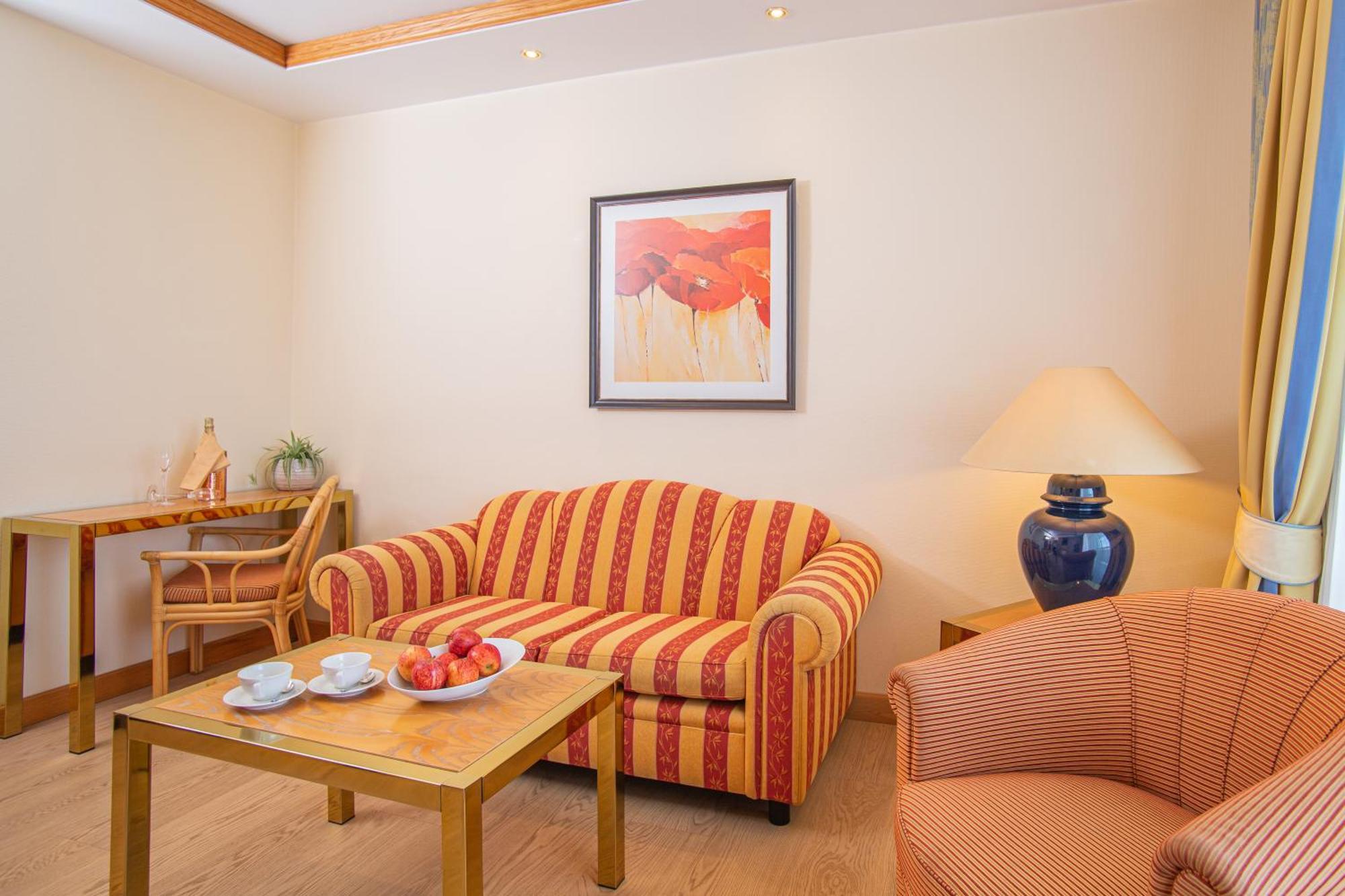 Thermenhotel Quellenhof باد فسينغ المظهر الخارجي الصورة